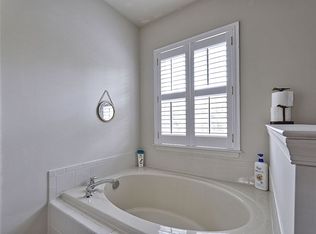 2 Glen Forest Rd, Mount Laurel, NJ 08054