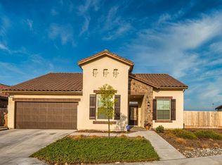 994 S Orangewood Dr, Fresno, CA 93727