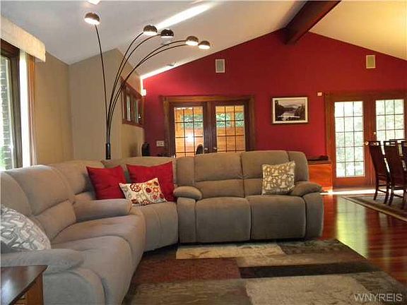 5th image of 1156 Greenfield Dr