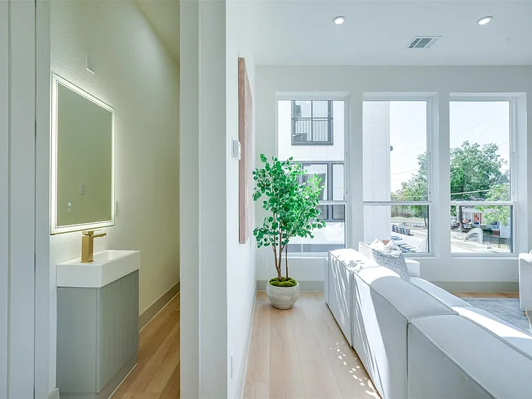 512 N Lancaster Ave #2 — Photo 12