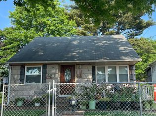 355 Lenox Ave, Uniondale, NY 11553