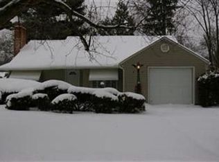 203 Beeler Dr, Berea, OH