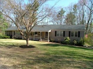 26 Monument Hill Rd, Chelmsford, MA 01824