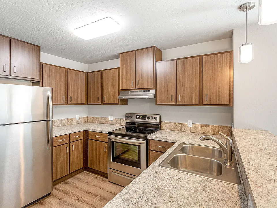 608 E 2nd Ave #202