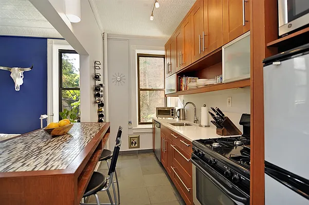 Sold by Corcoran | media 7