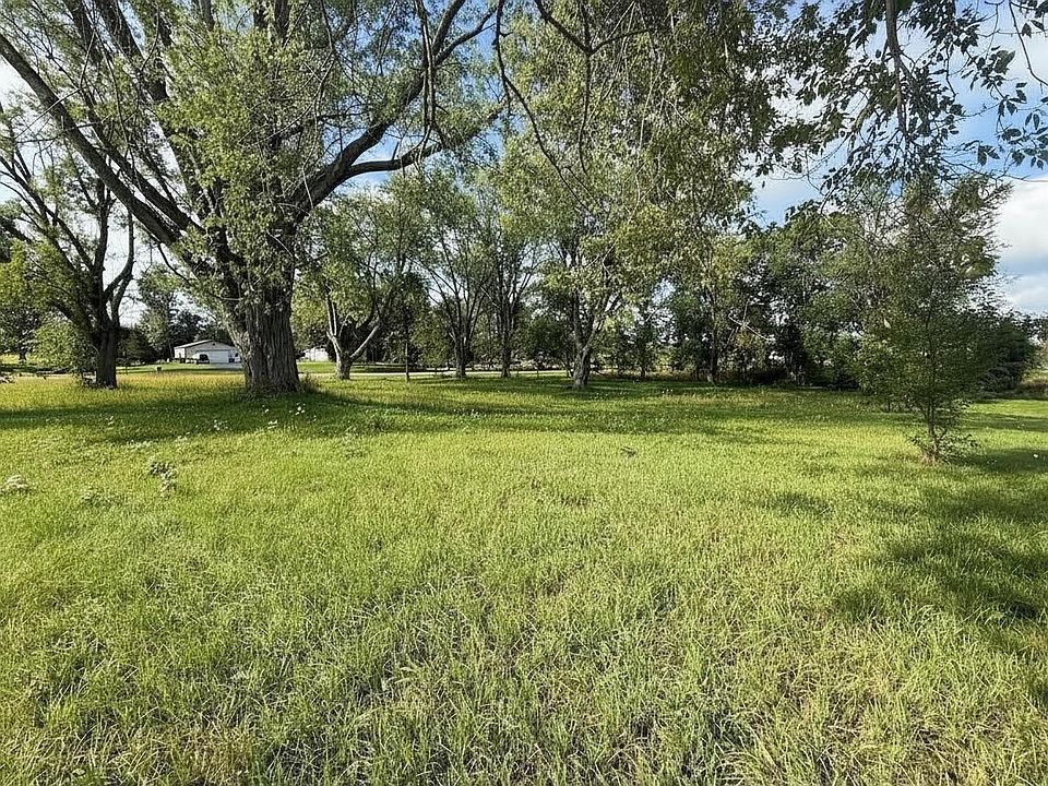 1st image of W1704 Mile Dr