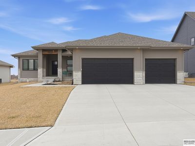 7864 Von St, Papillion, NE, 68046