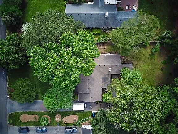 Large lot with wide driveway