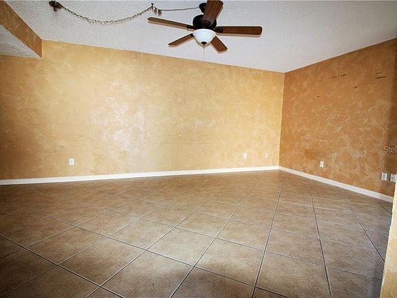 3rd image of 2533 Shadybranch Dr
