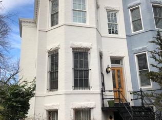 351 10th St SE #1A, Washington, DC