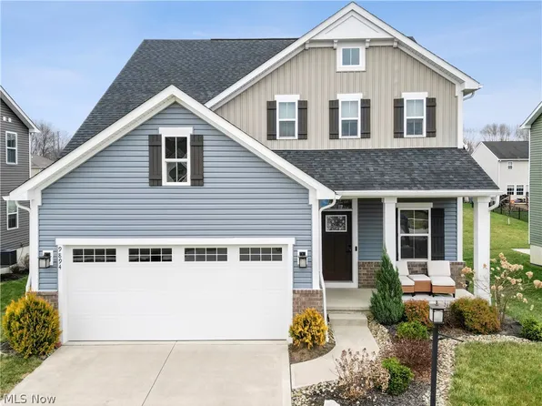 9894 Ethan Cir, Olmsted Township, OH 44138