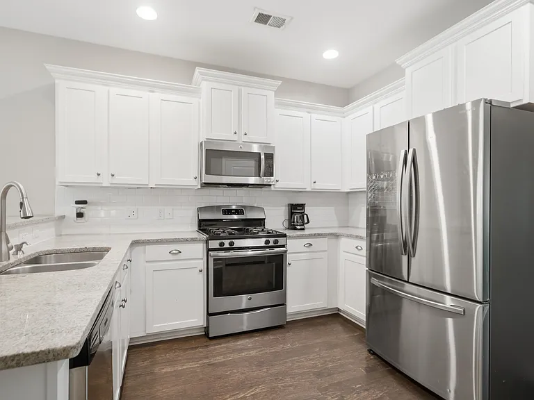 3252 Dunwick Dr — Photo 9