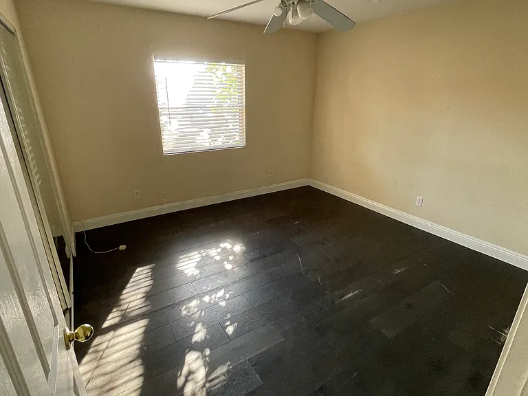 12811 La Cuarta St — Photo 16