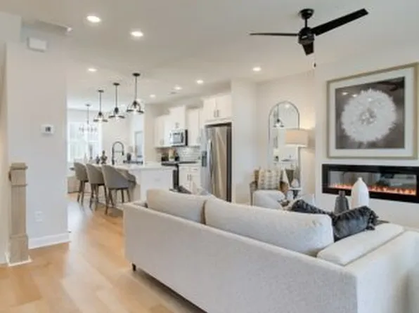 3330 Cranston Ln, Kennesaw, GA 30144