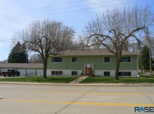 3005 S Cliff Ave, Sioux Falls, SD 57105