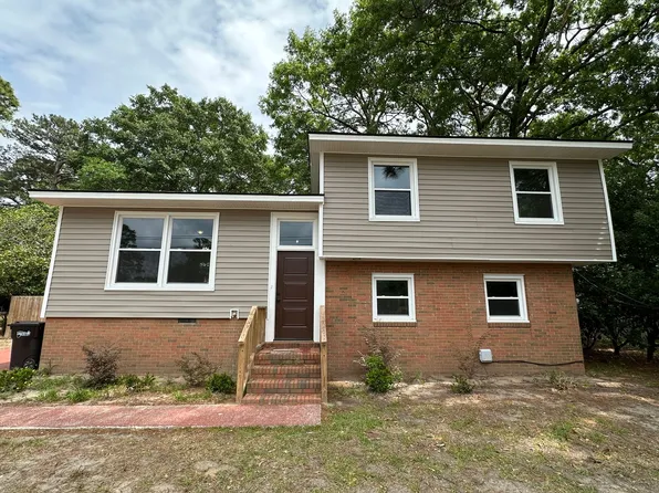 1819 Cawdor Dr, Fayetteville, NC 28304