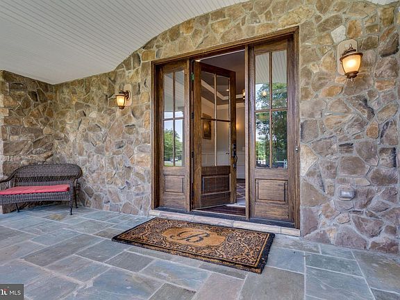 3rd image of 4900 Quintessence Ct