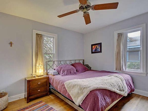 2nd image of 1904 Anita Dr