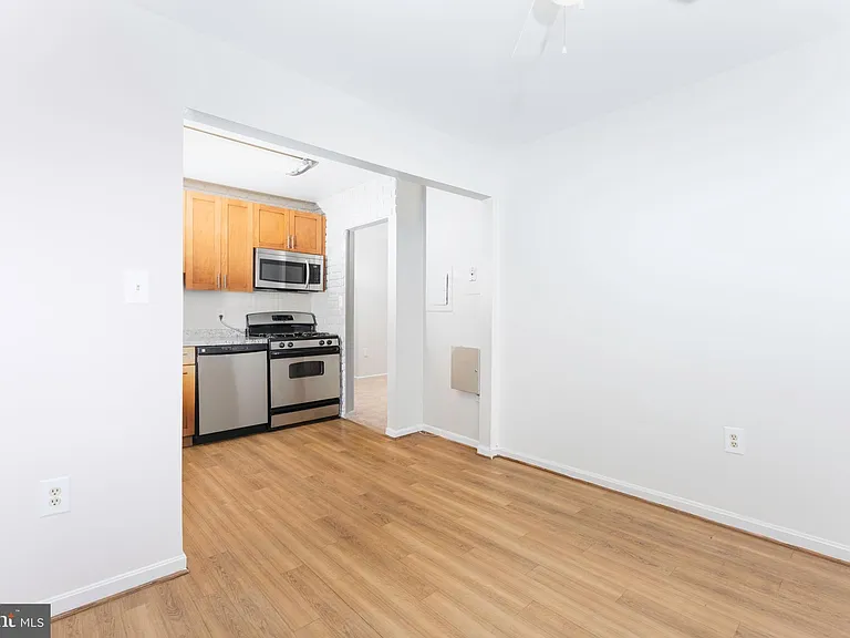 874 College Pkwy #202 — Photo 14