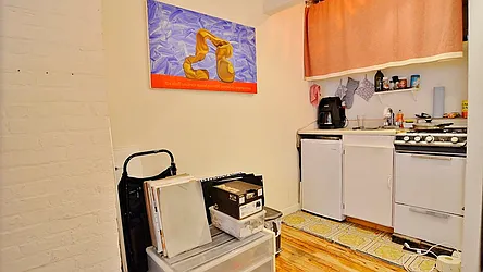 Rented by Park Property Advisors