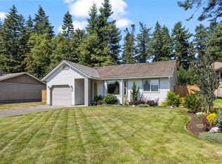 32 Oregon Rd, Campbell River, BC V9W 5T1