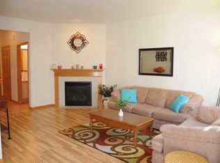 3851 Maple Grv, Madison, WI 53719