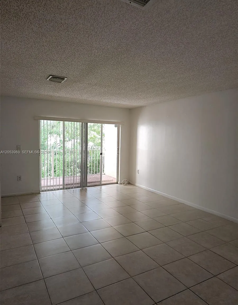 Villa Encantada Condo 1 — Photo 2