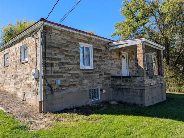 9701 Wilson St, Irwin, PA 15642