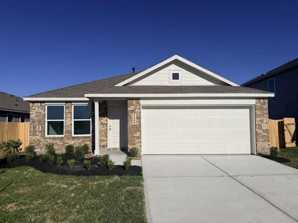 908 Constitution Dr, Bay City, TX 77414