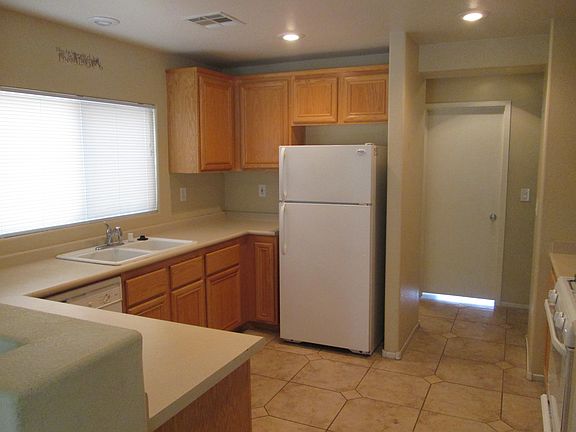 3rd image of 6183 W Cougar Ave
