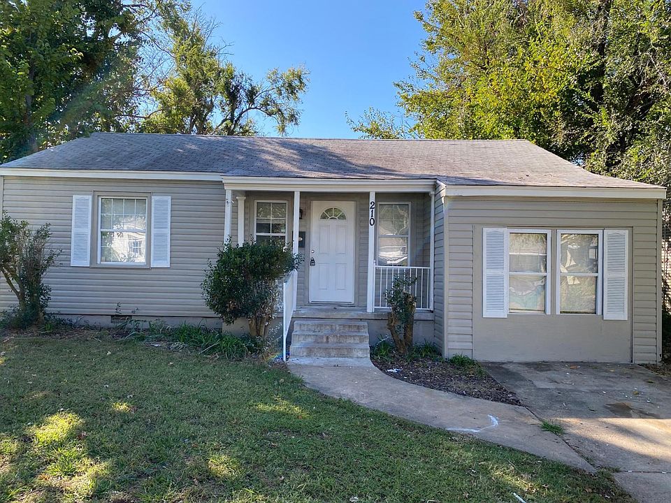 1st image of 210 W Jacobs Dr