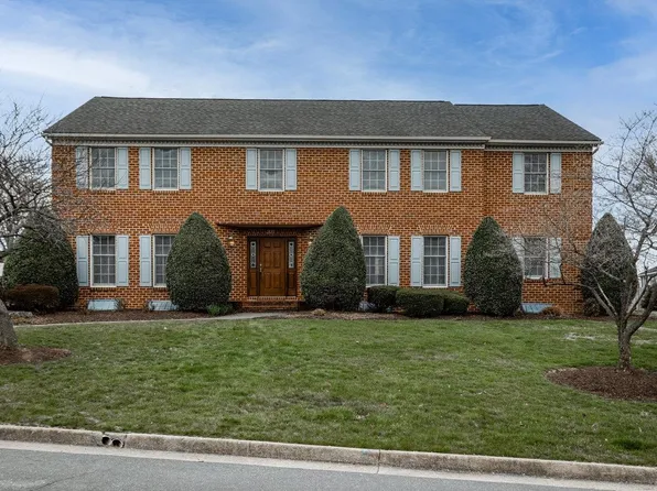 207 Holly Hill Dr, Bridgewater, VA 22812