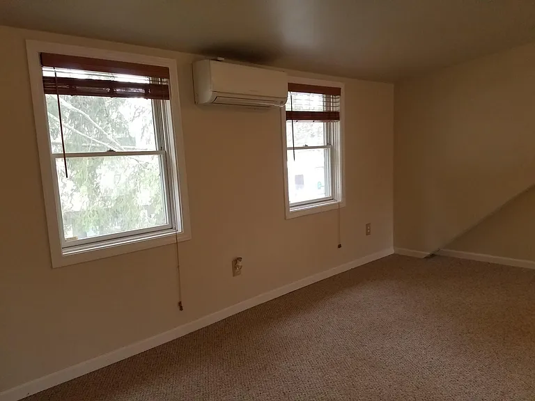 110 Sleeping Giant Dr — Photo 35