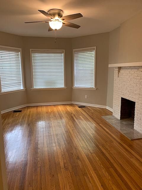 2nd image of 2237 W Leland Ave #1