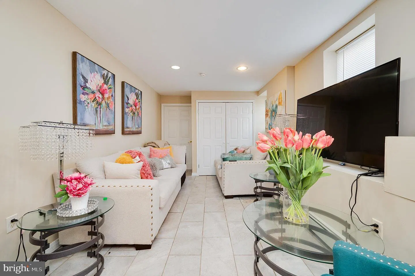 2 bed, 1200 sqft, $1,350 — Photo 3