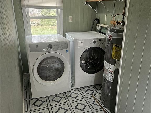 5th image of 13 Spring Hill Rd