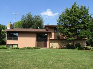 2727 Merrihills Dr SW, Rochester, MN 55902