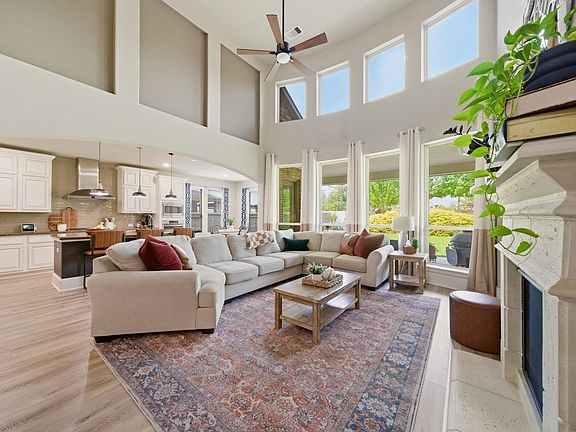 4th image of 27943 Emerald Vista Dr