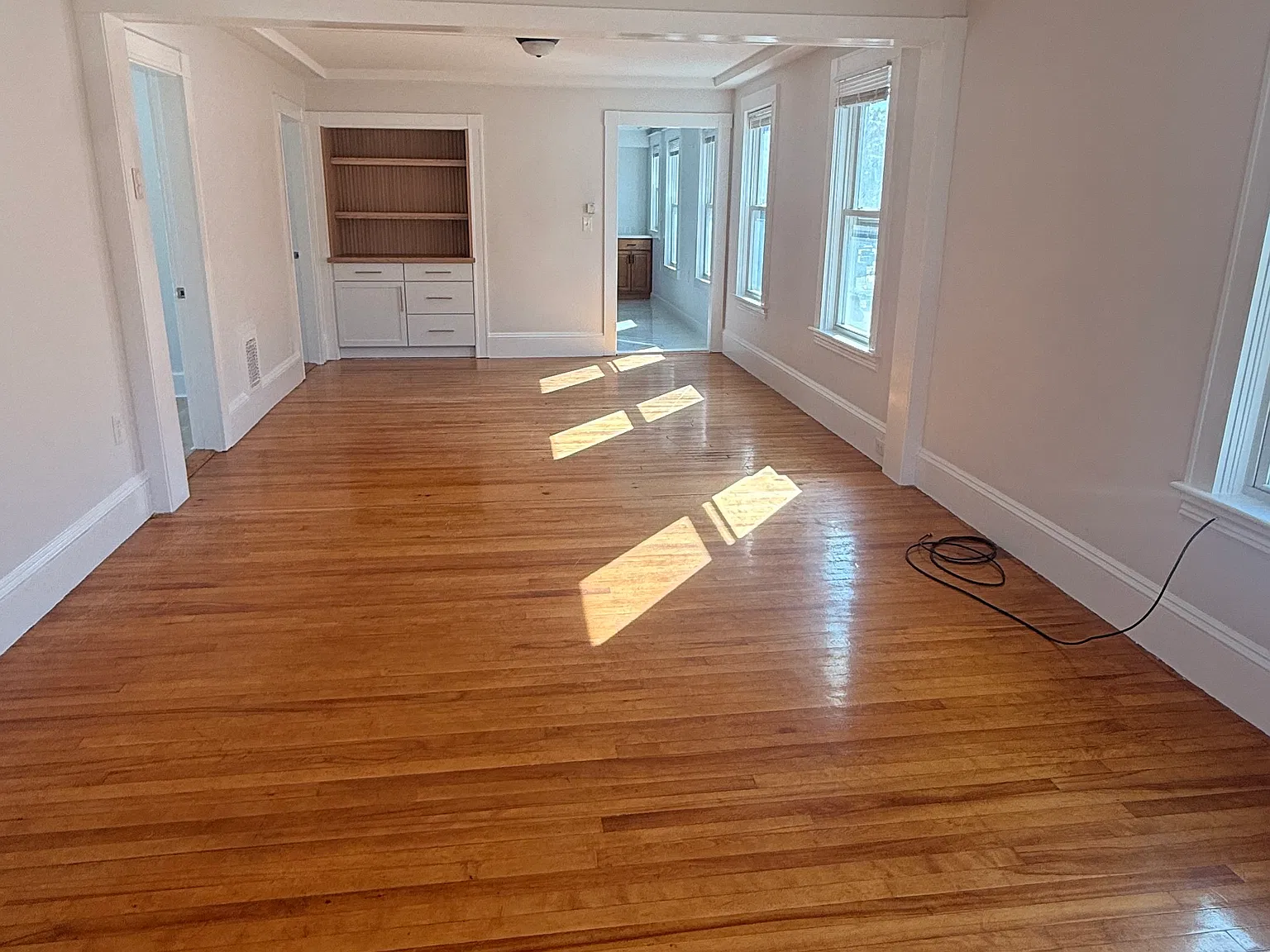 3 bed, $2,400 — Photo 4