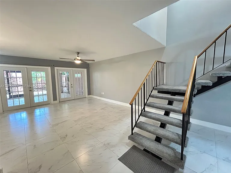 14110 Kendale Lakes Cir — Photo 31