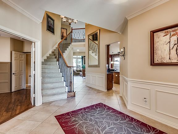 4th image of 830 Senna Dr
