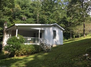 2434 Shoe Rd, Purlear, NC 28665