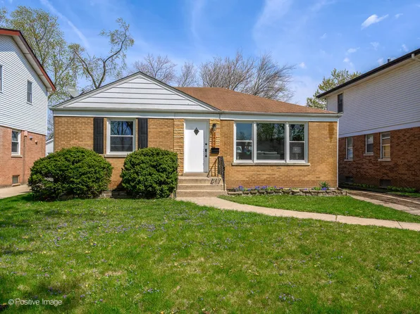 1647 Bristol Ave, Westchester, IL 60154