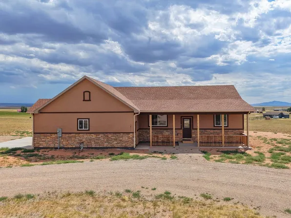 5822 Arsenal Ct, Laramie, WY 82070