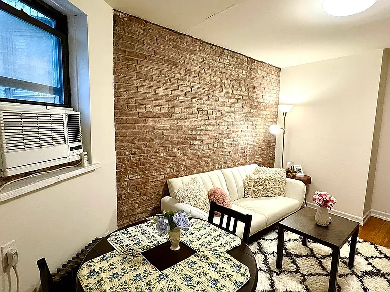 420 E 83rd St #4W — Photo 5