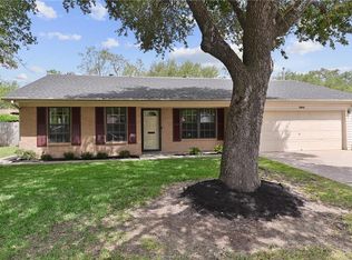 1302 Skrivanek Dr, Bryan, TX 77802