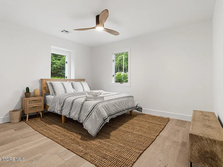 39 Upper Lakeview Ave — Photo 9