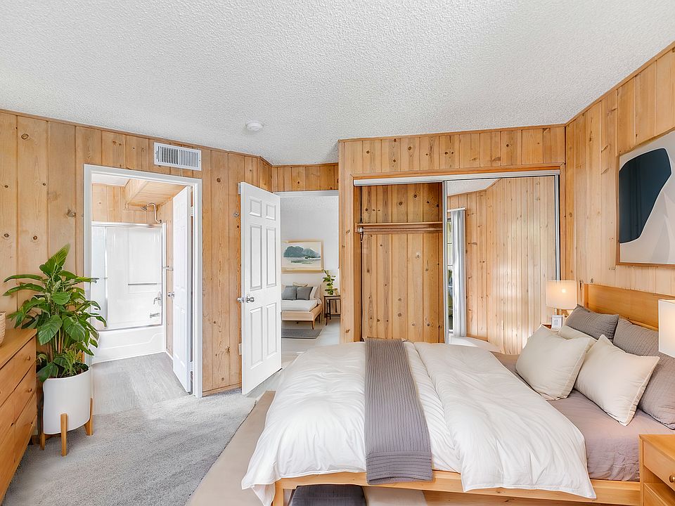1st image of 6929 Kester Ave #112