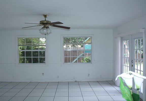 5th image of 7905 NW 68th Ave