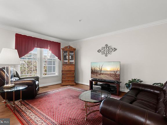 3rd image of 7913 Brightmeadow Ct
